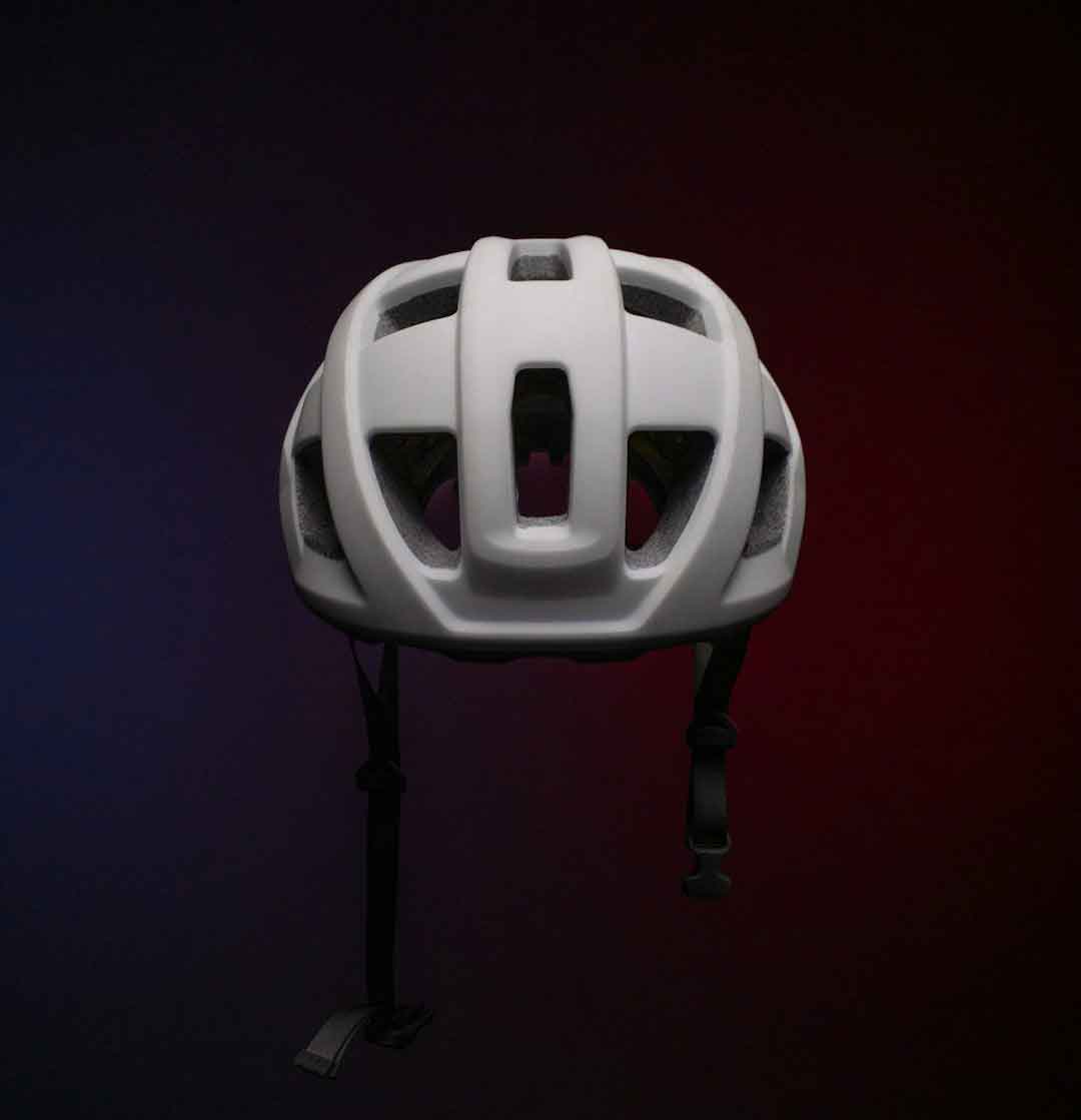Low-profile bike helmet design